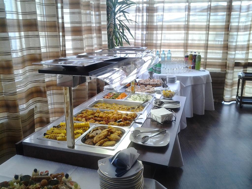 Hotel Ambassador Baia Mare Dış mekan fotoğraf